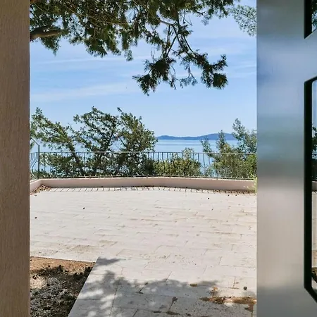 Maison Bord De Vue Exceptionnelle Avec Acces Prive Feriehus Carqueiranne