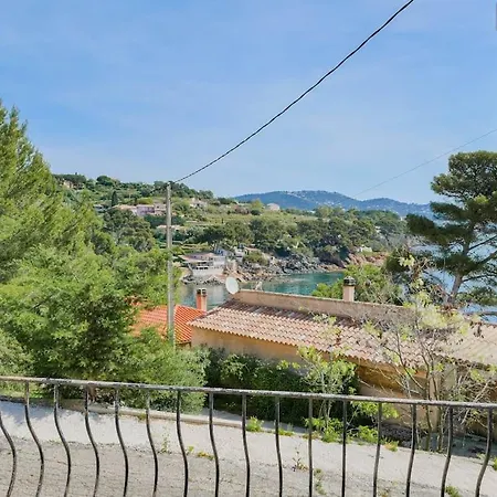 Maison Bord De Vue Exceptionnelle Avec Acces Prive Vakantiehuis Carqueiranne
