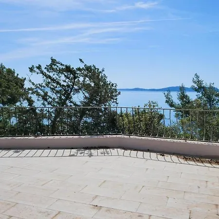 Maison Bord De Vue Exceptionnelle Avec Acces Prive Feriehus