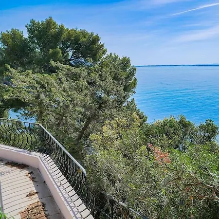 Maison Bord De Vue Exceptionnelle Avec Acces Prive